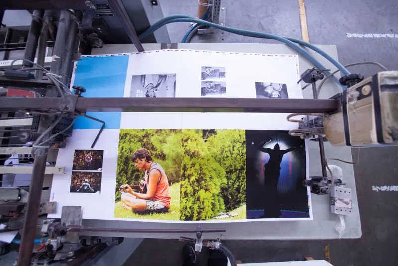 Fotógrafo Marcos Hermes lança livro Brasilerô no Degusto Café
