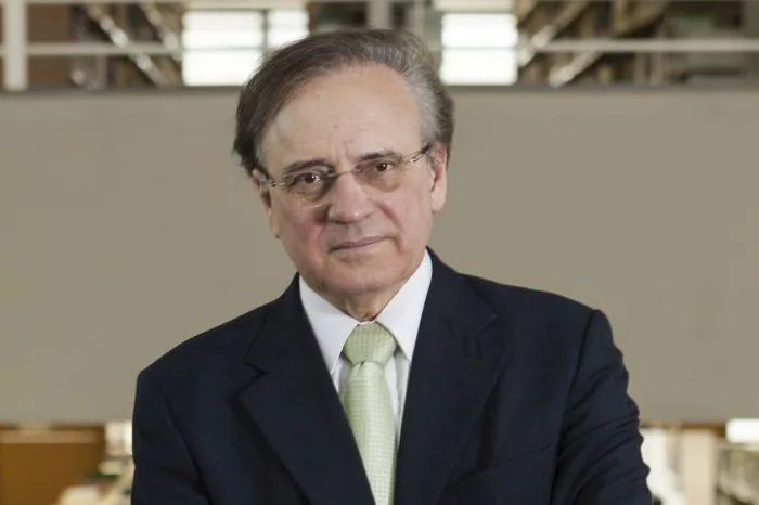 Reitor da Universidade Positivo abre programação dos debates de congresso do IPDA