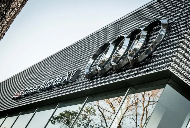 Audi do Brasil e Grupo Servopa inauguram segunda concessionária em Curitiba com teste de esportivos
