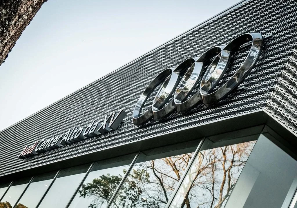 Audi do Brasil e Grupo Servopa inauguram segunda concessionária em Curitiba com teste de esportivos