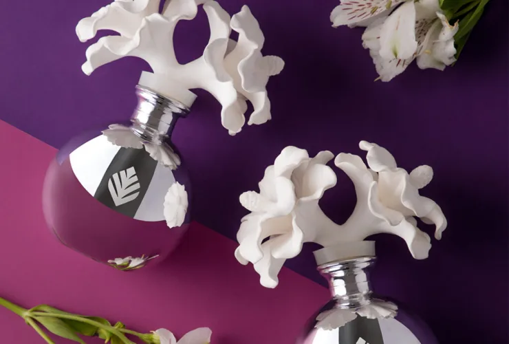 Flor de Porcelana por Tania Bulhões