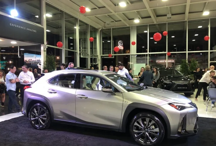 Lexus UX 250H é lançado em Curitiba em evento exclusivo