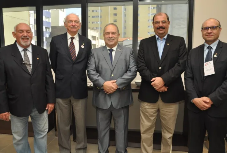 CREF9/PR recebe presidente do Conselho Nacional de Educação para falar sobre diretrizes curriculares