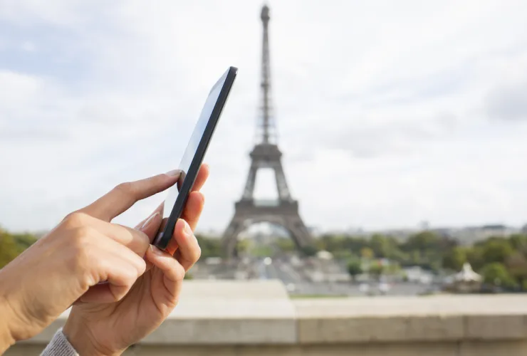 TIM lança pacotes de WhatsApp e Instagram ilimitados para viagens ao exterior