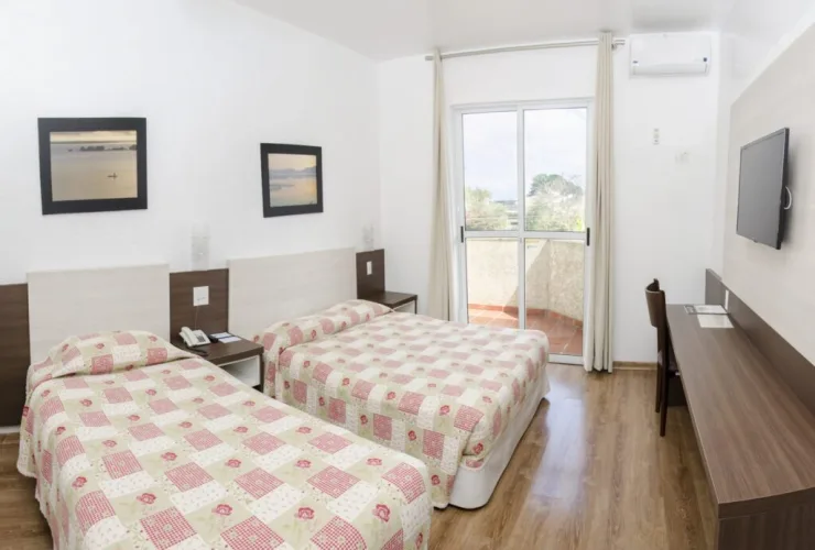 Férias com muita diversão é no Hotel Camboa Paranaguá