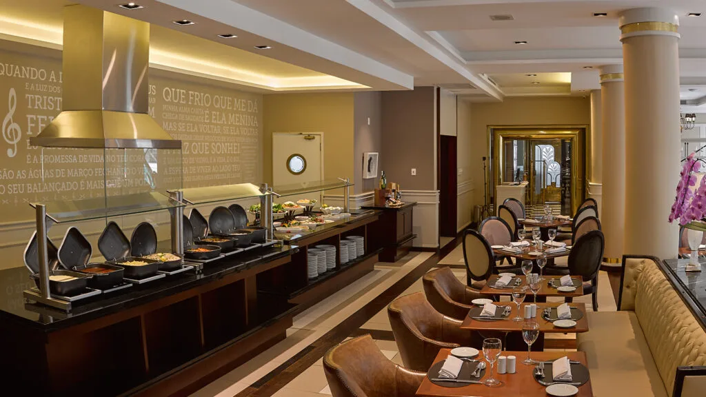 Bourbon Curitiba Hotel oferece buffet de sopas no inverno