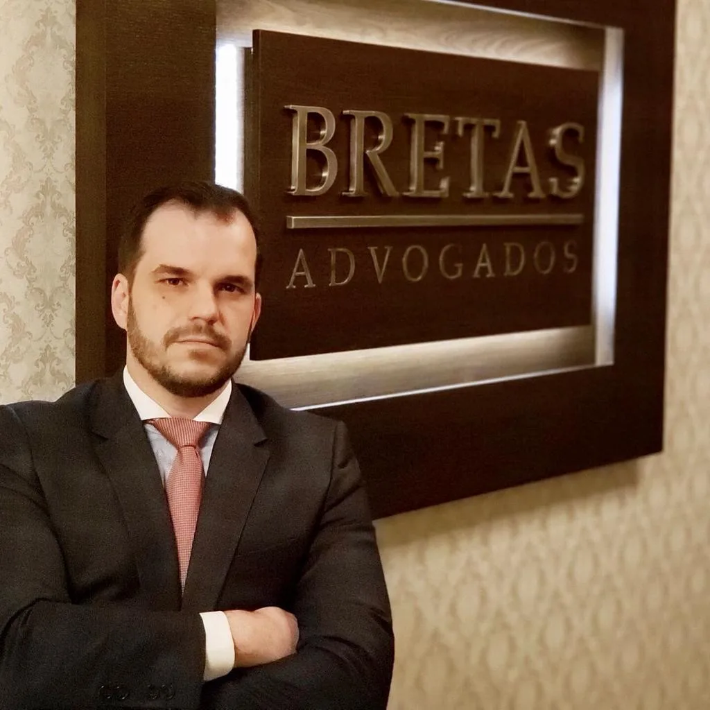 Livro analisa modelo proibicionista da repressão às drogas e propõe rumos alternativos