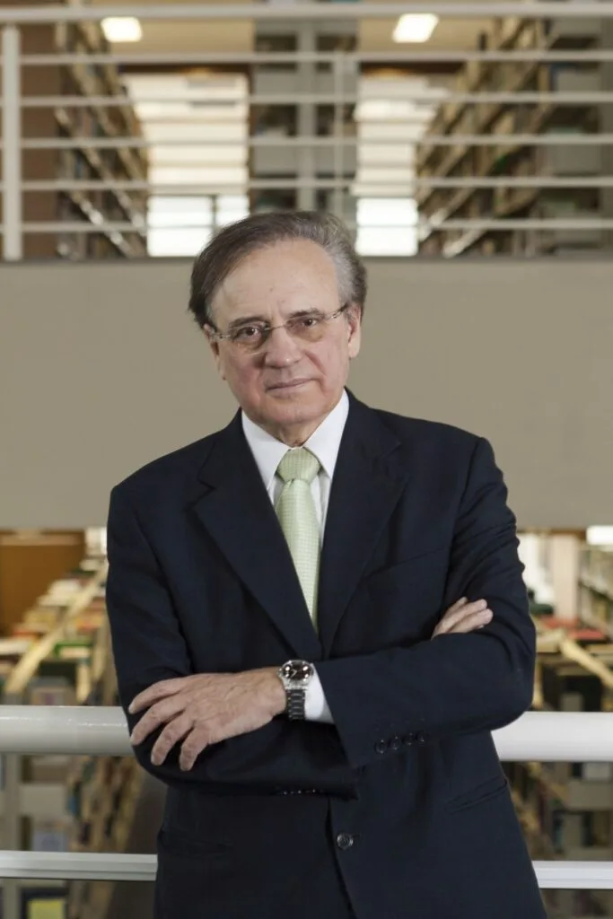 Reitor da Universidade Positivo faz palestra de abertura do XX Congresso de Direito Administrativo