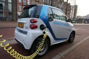 Virá da China a revolução dos veículos elétricos?