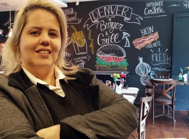 Denver Burger &amp; Grill Mercês: uma experiência gastronômica perfeita