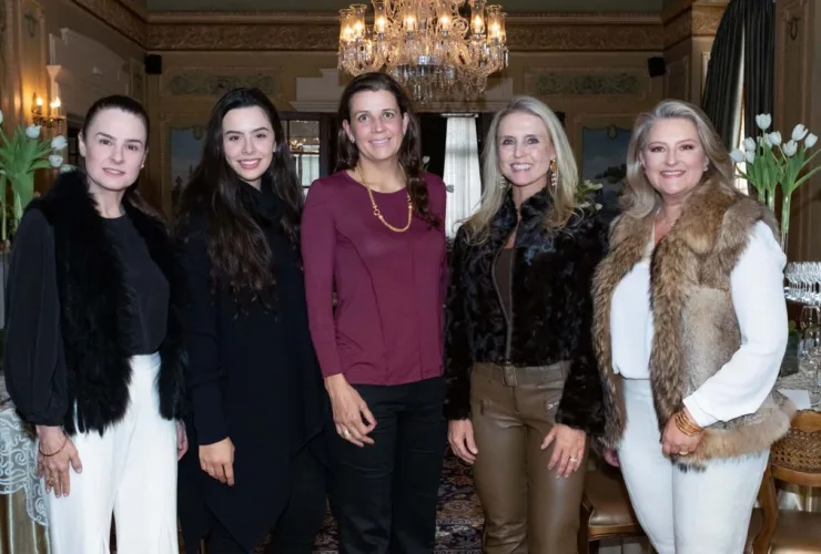 Uma tarde de princesas para as debutantes
