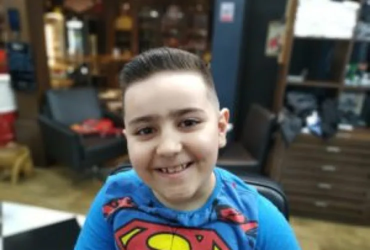 Pouca idade, mas grande estilo: cortes de cabelo para a piazada