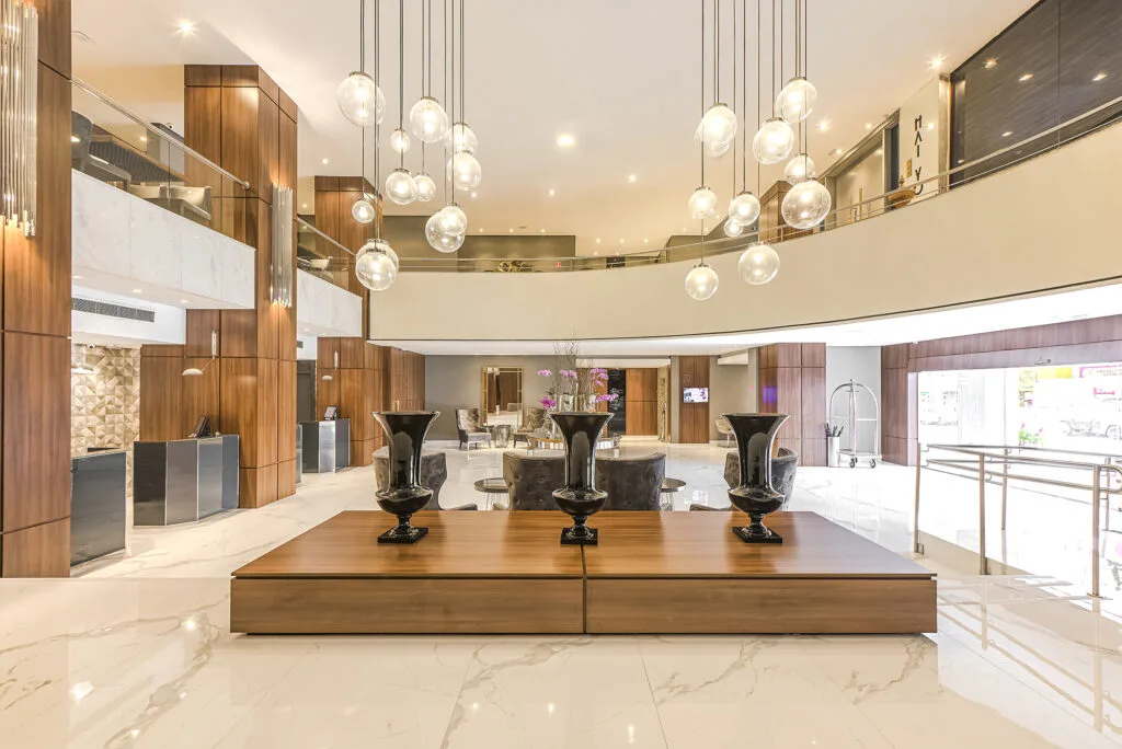 Grand Hotel Rayon permanece aberto seguindo medidas preventivas ao Covid-19