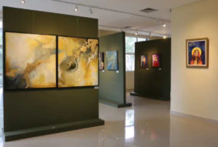Estilos únicos mesclam beleza em diversos sentidos na Exposição Dez Oitava