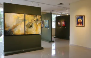 Estilos únicos mesclam beleza em diversos sentidos na Exposição Dez Oitava
