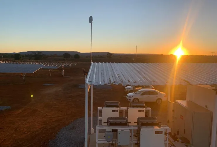 Capitão Enéas-MG recebe usina solar fotovoltaica de 1MW para atender aproximadamente 50 empresas