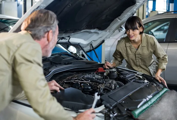Sabe aquele estalo diferente que vem do motor do carro? É melhor investigar