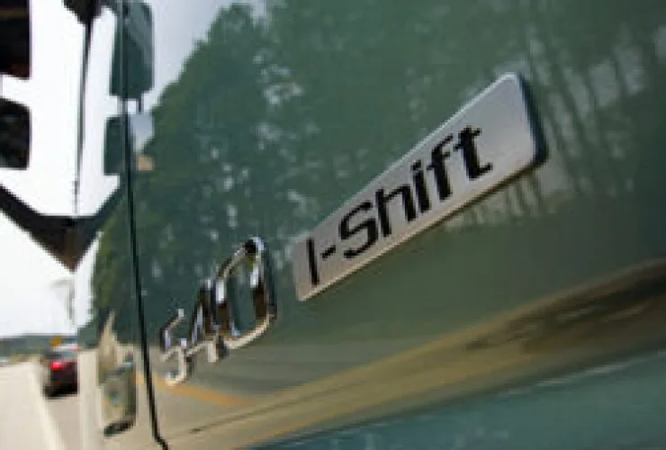 A avançada e inovadora caixa de câmbio I-Shift da Volvo completa 20 anos