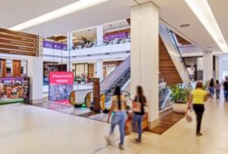 Nutricionista é sorteada com iPhone pelo Aurora Londrina