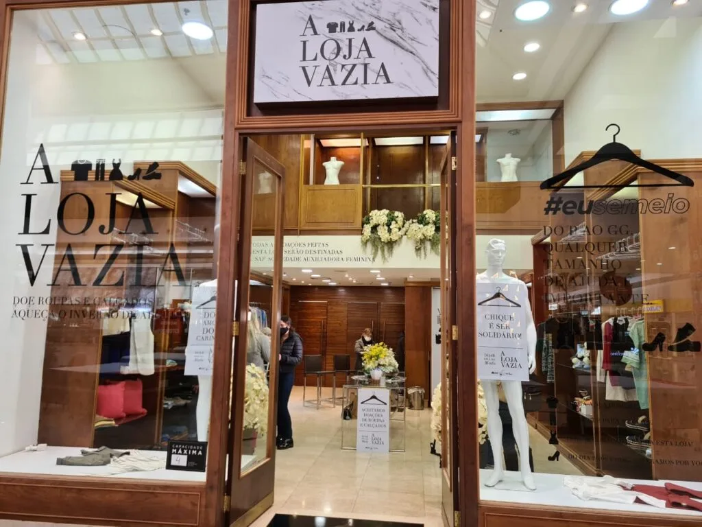 Shopping disponibiliza loja vazia para Campanha do Agasalho