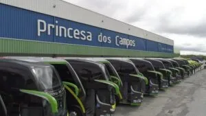 Expresso Princesa dos Campos abre vagas de emprego para o Paraná