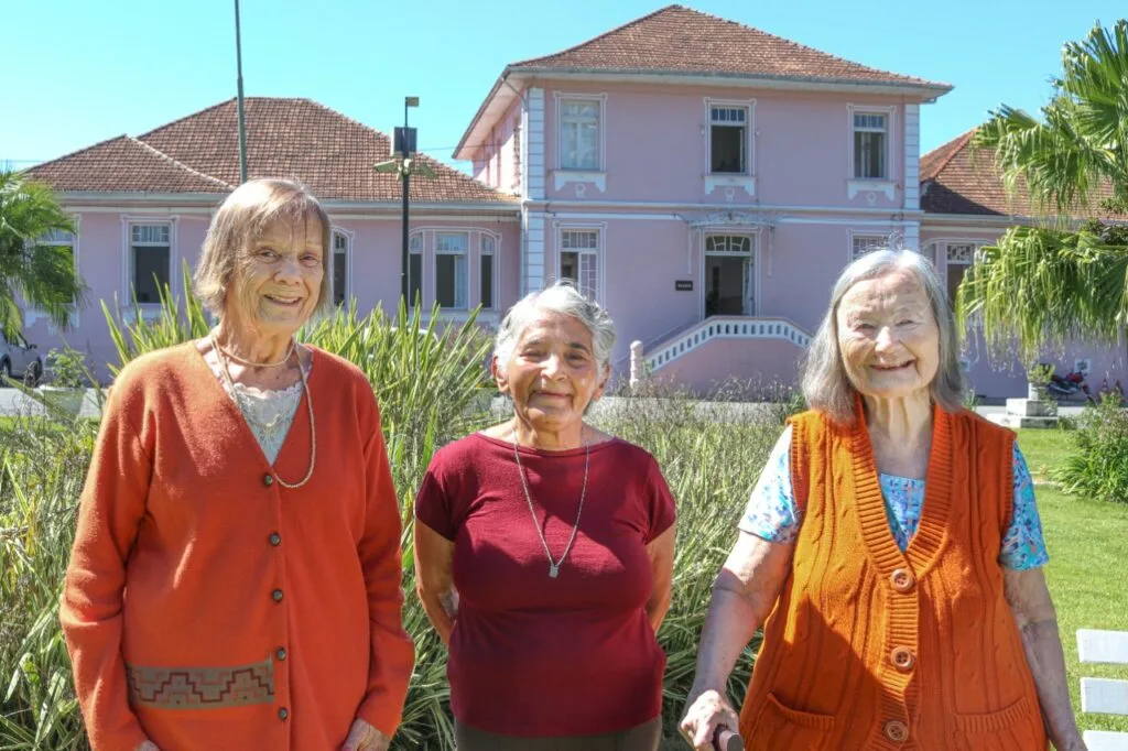 Mês dos Avós - projeto social arrecada doações para o Asilo São Vicente de Paulo