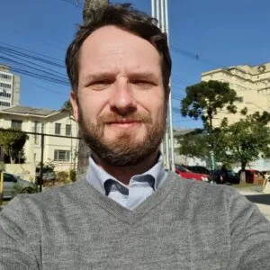Reabertura dos estádios: no olho do furacão
