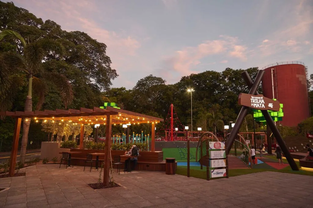 Catuaí Maringá inaugura parques fixos e gratuitos para crianças e pets