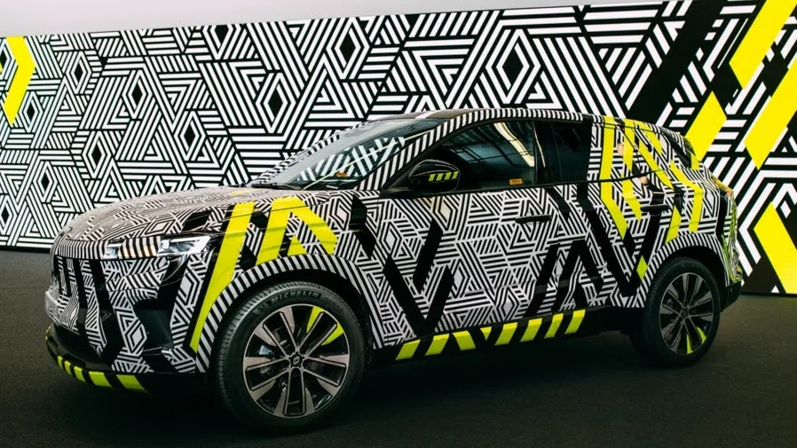 Novo Renault Austral: Camuflando o estilo... com estilo