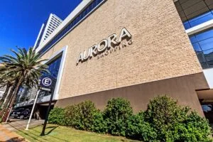 Aurora Shopping comemora Dia da Mulher com música na praça