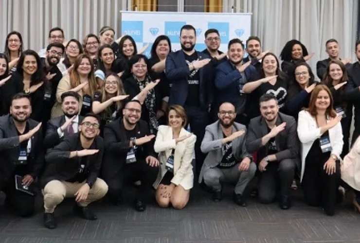 Empresa de soluções empresariais abre 180 vagas para a cidade de Curitiba