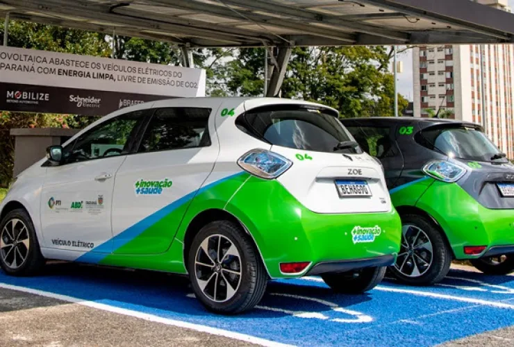 Moblilize  e governo do Paraná inauguram garagem fotovoltaica no Palácio Iguaçu para recarga de veículos elétricos