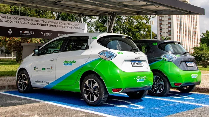 Moblilize  e governo do Paraná inauguram garagem fotovoltaica no Palácio Iguaçu para recarga de veículos elétricos