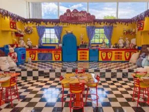 Jockey Plaza Shopping realiza oficinas de Páscoa com as guloseimas famosas da internet