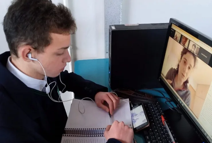 Estudante de 16 anos é o único ouro do Paraná na Olimpíada Brasileira de Biologia