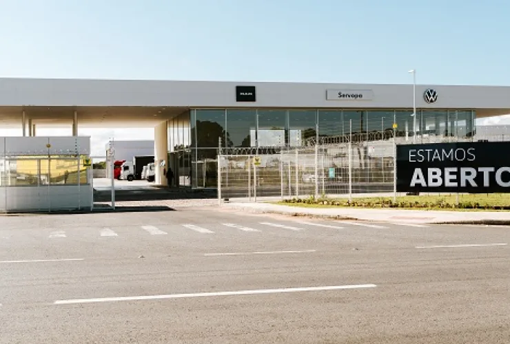 Volkswagen Caminhões e Ônibus inaugura concessionária no Paraná com estrutura exclusiva para caminhões elétricos