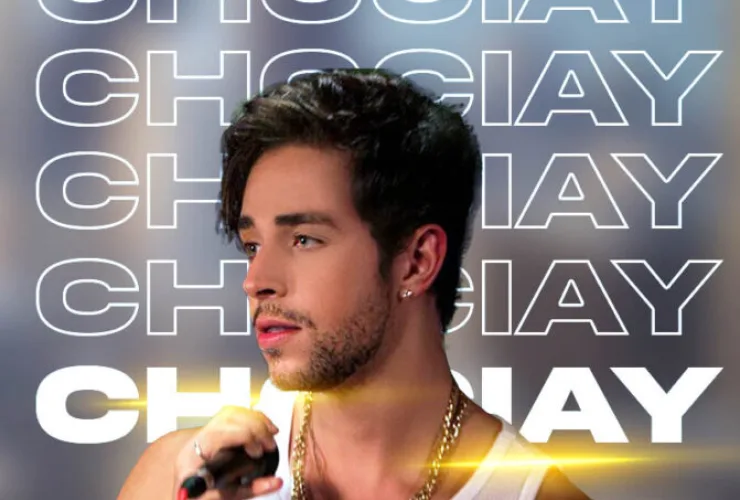 Cantor Edu Chociay faz show em teatro de Curitiba