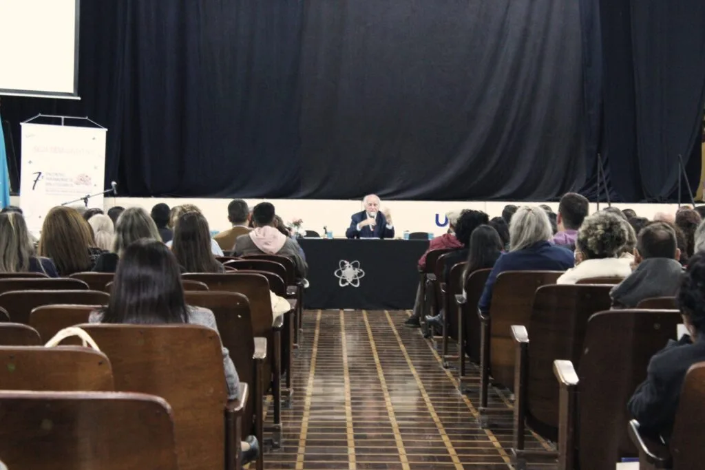 7º Encontro Paranaense de Bibliotecários engradece a biblioteconomia no Paraná