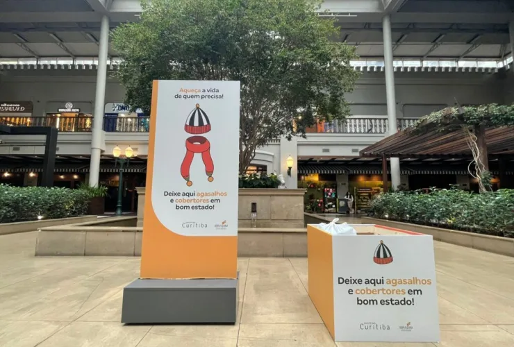 Shopping Curitiba arrecada roupas de frio e cobertores para doação