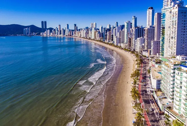 Com previsão global de movimentar US$ 2 trilhões até 2028, turismo de negócios deve impactar mercado imobiliário
