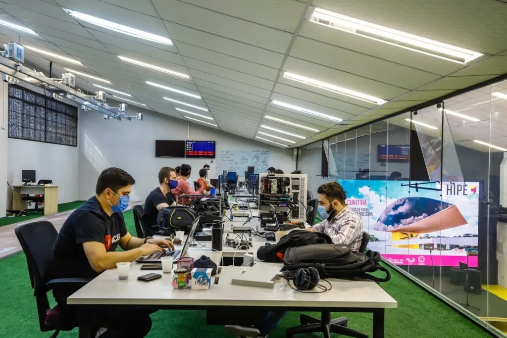 Empreendedores transformam ideias em startups em programa de pré-incubação do HIPE