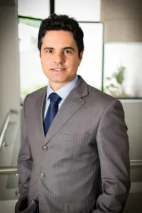 O piso da enfermagem no STF: o SUS entre o direito e a realidade