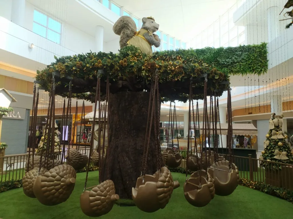 Natal Mágico dos Esquilos é o tema da decoração do Catuaí Maringá