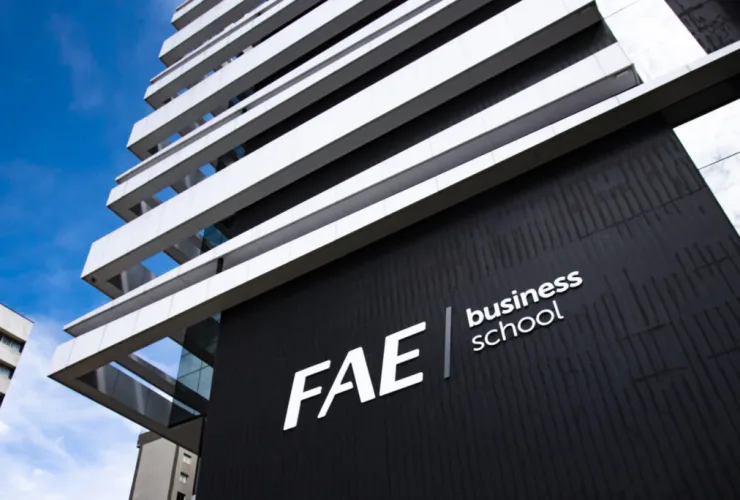 Pós-graduação FAE abre processo de inscrições com 11 novos cursos