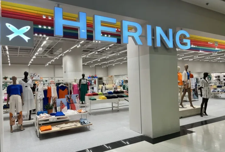 Hering apresenta sua primeira megaloja de Curitiba