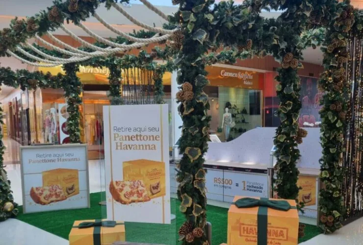 Campanha de Natal “Compre e Ganhe” presenteia clientes com panettone recheado da Havanna