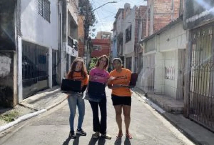 Tech Girls lança franquias sociais para impulsionar capacitação profissional de mulheres e reutilização de lixo eletrônico