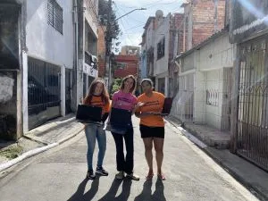 Tech Girls lança franquias sociais para impulsionar capacitação profissional de mulheres e reutilização de lixo eletrônico