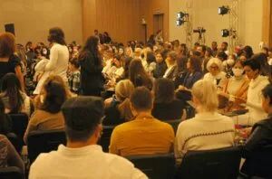 Moda e arte em debate com fundador da SPFW e designer Rosenbaum