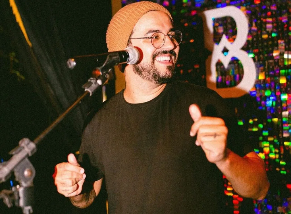 Paranaense finalista do The Voice Brasil faz show em Santa Catarina